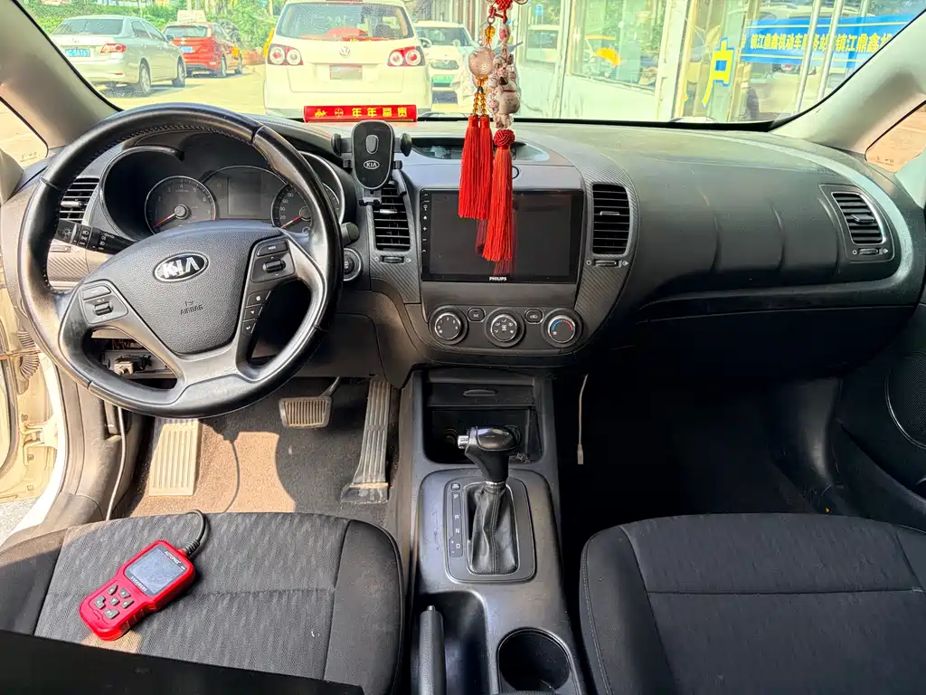 Kia K3 2014