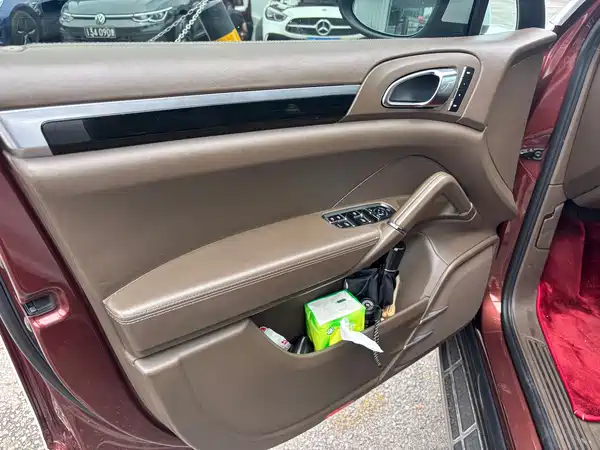 Porsche Cayenne 2012