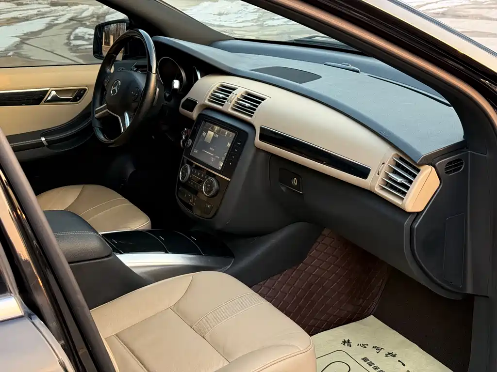Mercedes-Benz R-Class 2015 — фото 18