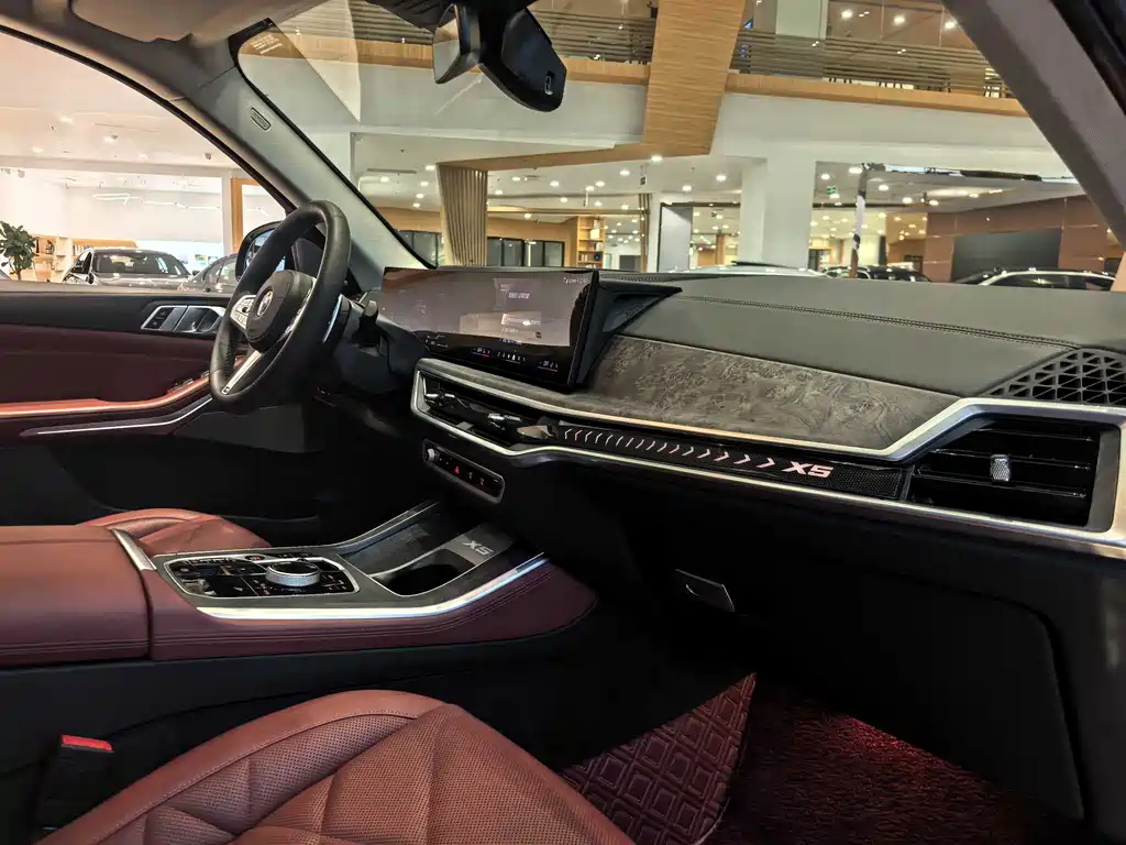 BMW X5 2024