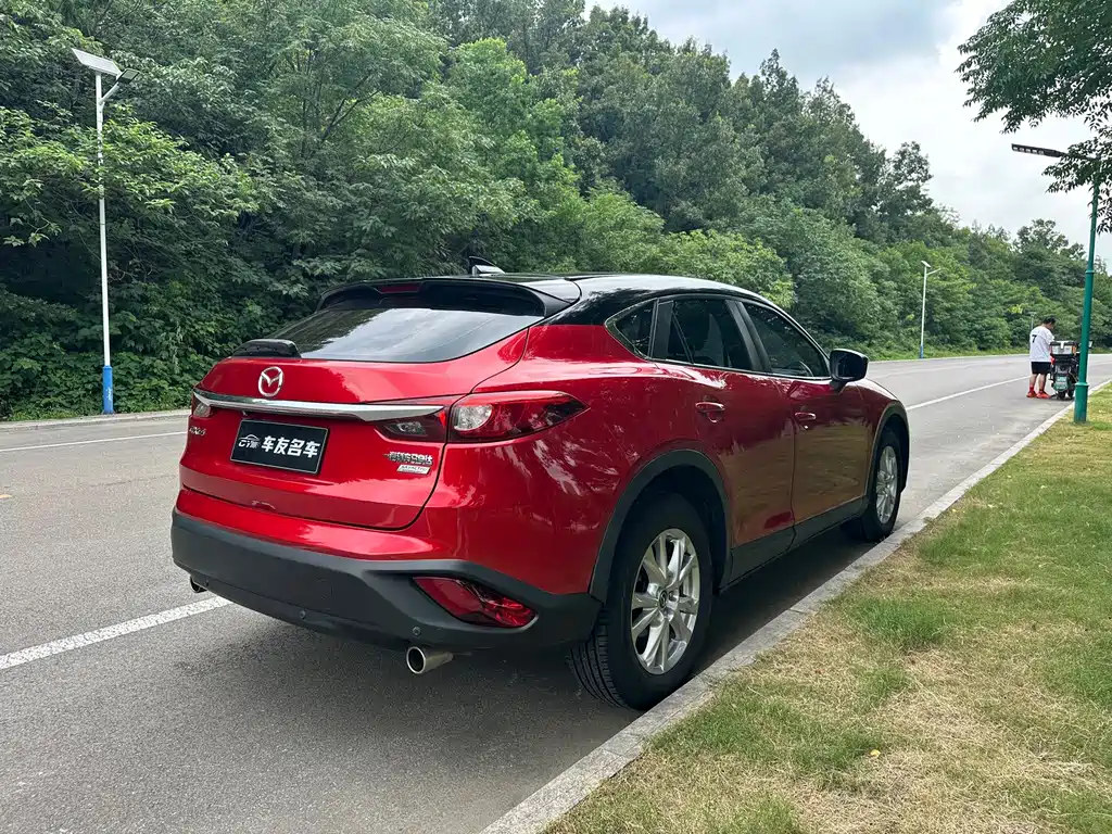 Mazda CX-4 2017 — фото 9