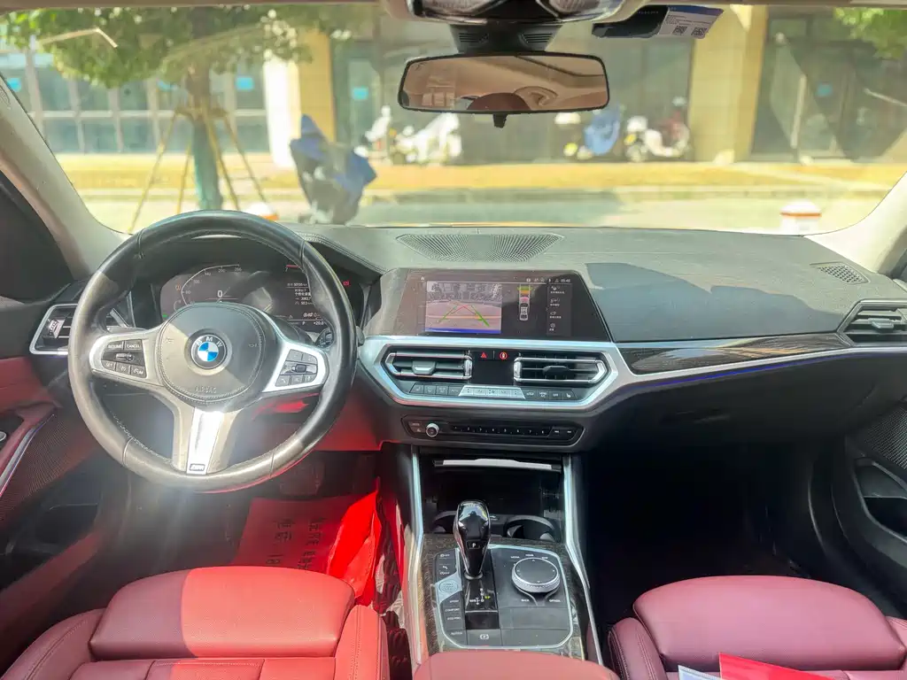 BMW 3 Series 2021