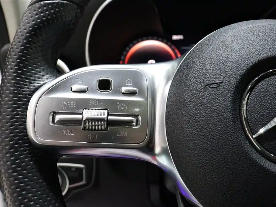 Mercedes-Benz C-Class 2021 — фото 17