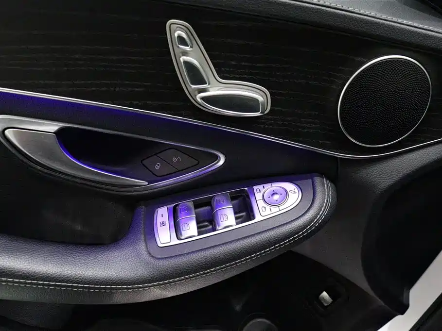 Mercedes-Benz C-Class 2021 — фото 20