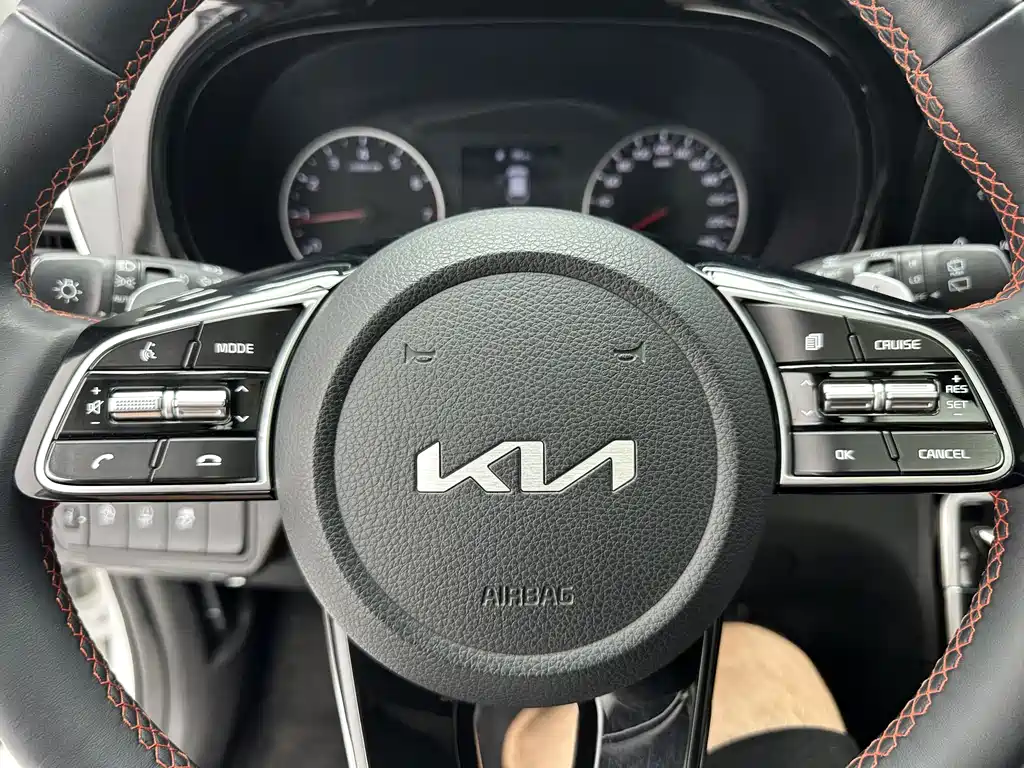 Kia KX3 2023 — фото 15