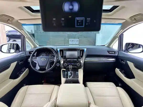 Toyota Alphard 2019