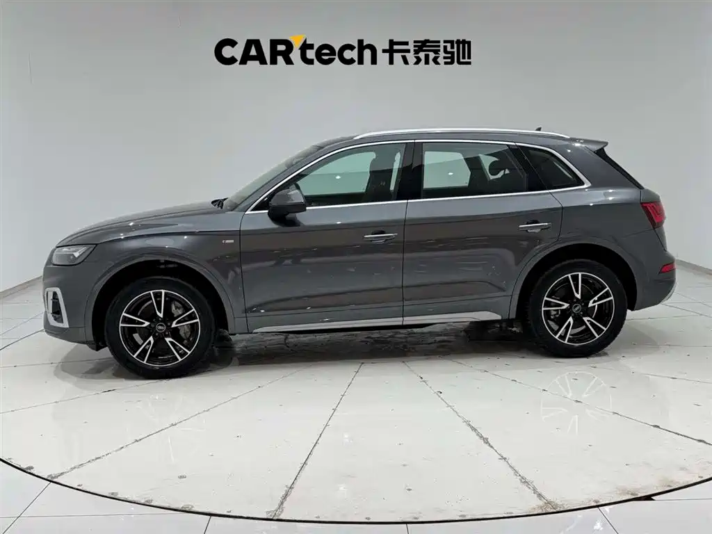 Audi Q5L 2023 — фото 6