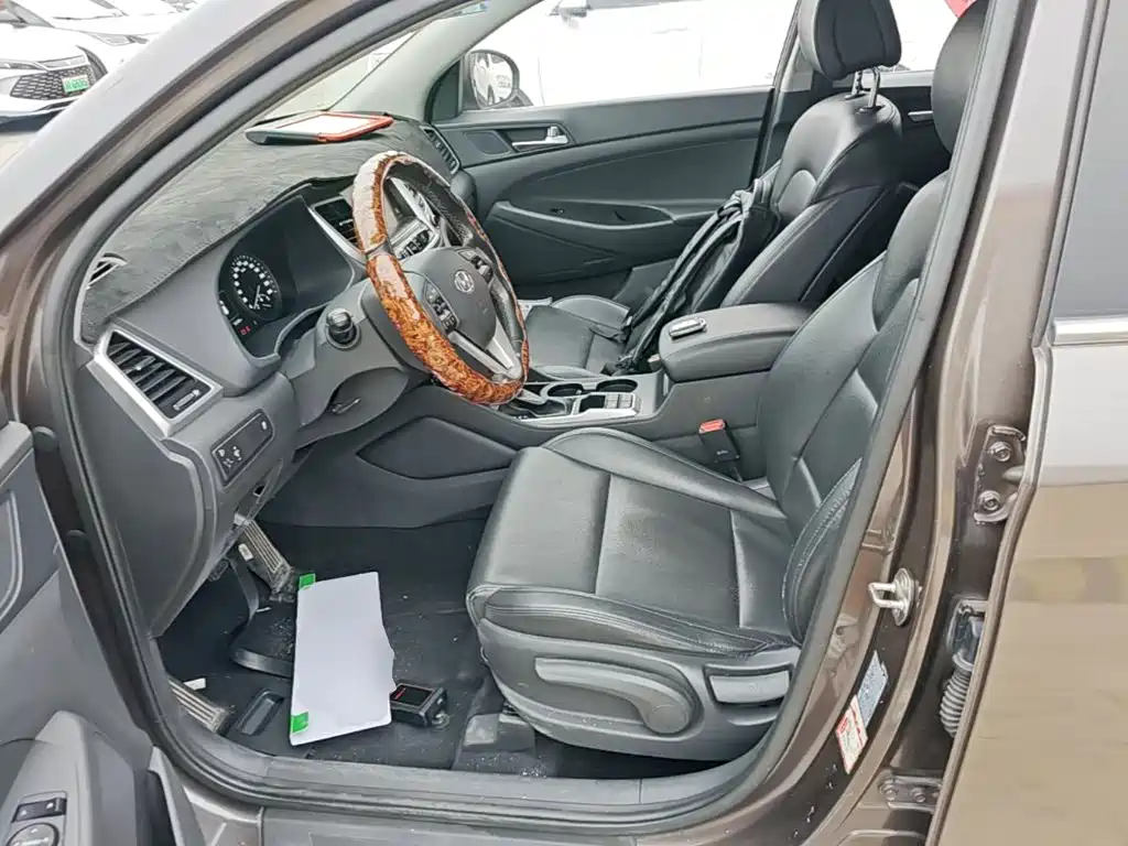 Hyundai Tucson 2016 — фото 15