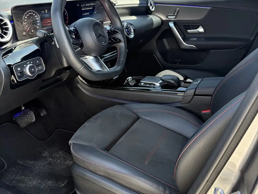Mercedes-Benz A-Class 2023 — фото 8
