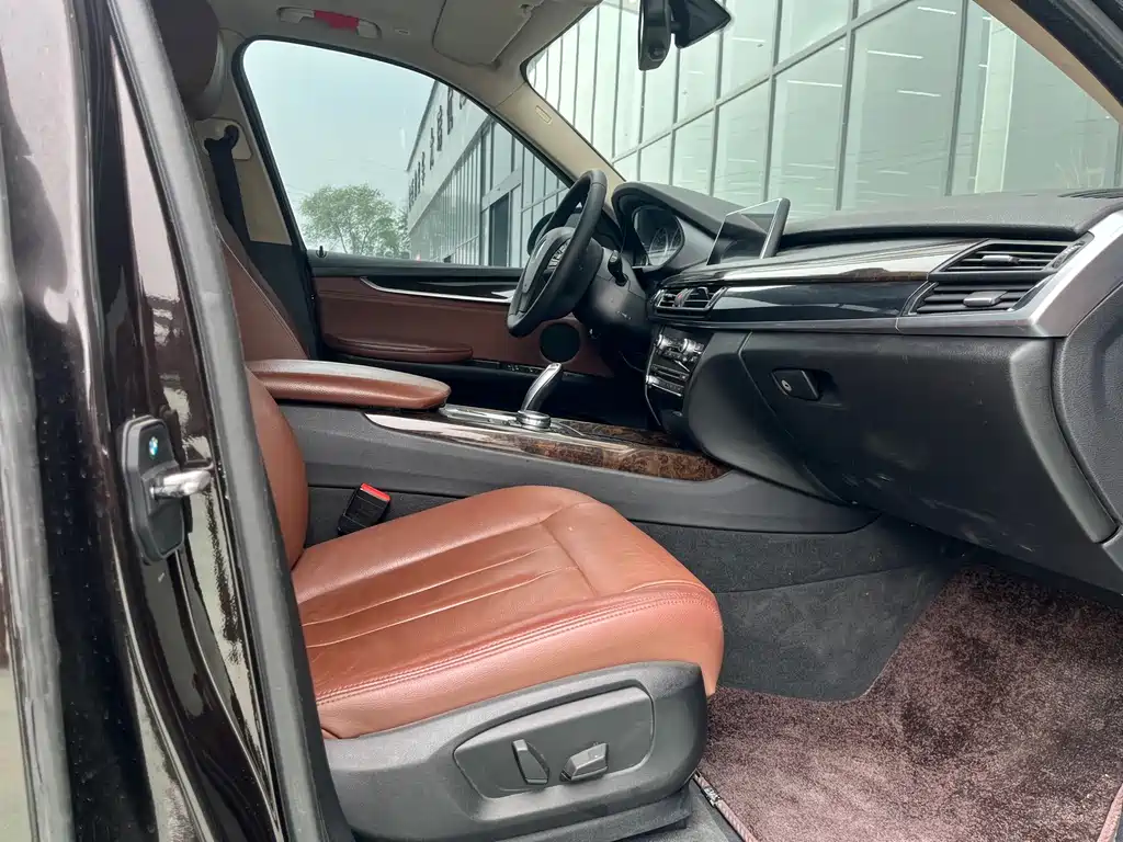 BMW X5 2015 — фото 14