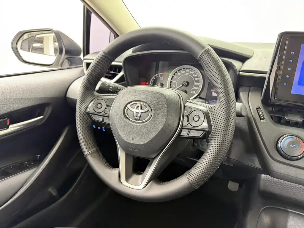 Toyota Corolla 2022 — фото 14