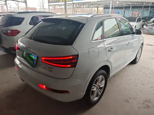 Audi Q3 2015