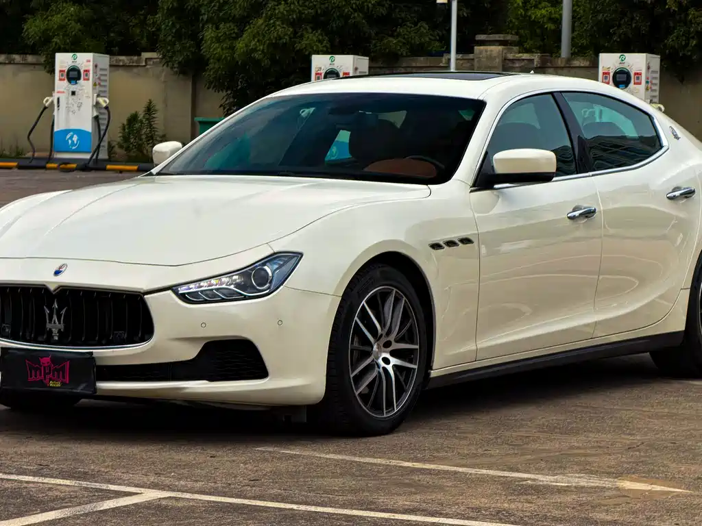Maserati Ghibli 2014 — фото 1