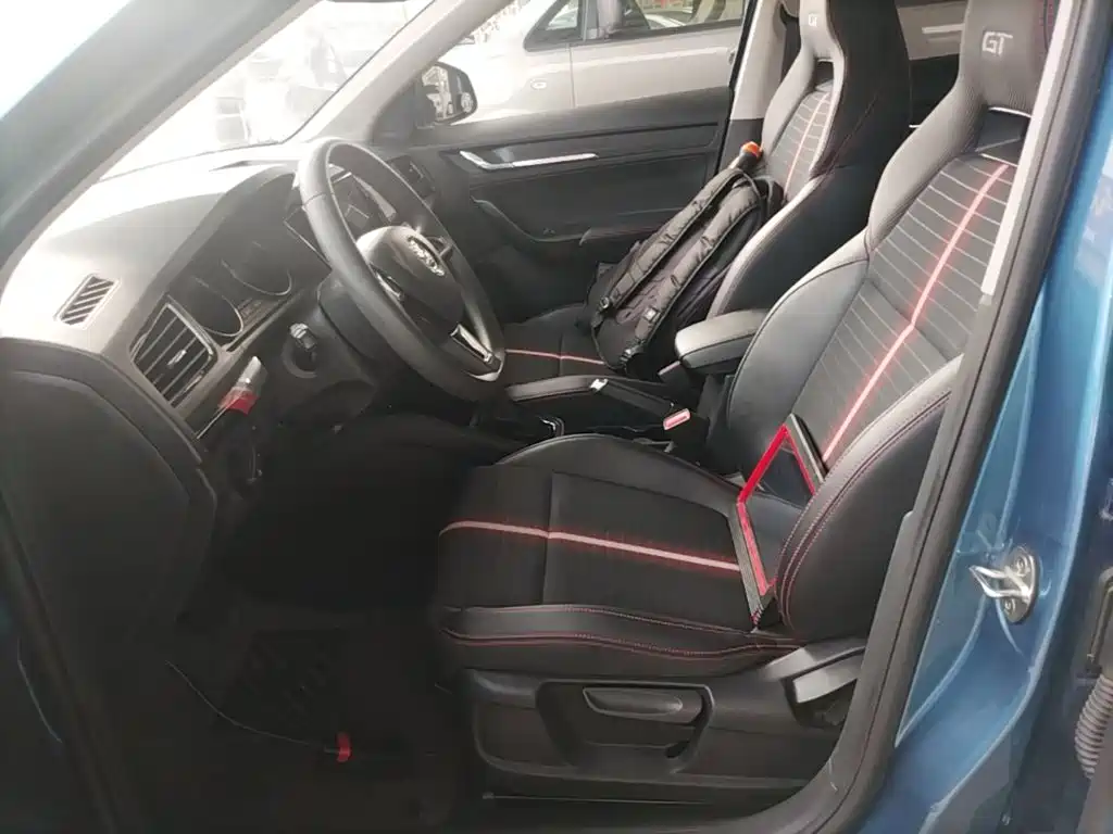 Skoda Kamiq 2020 — фото 15