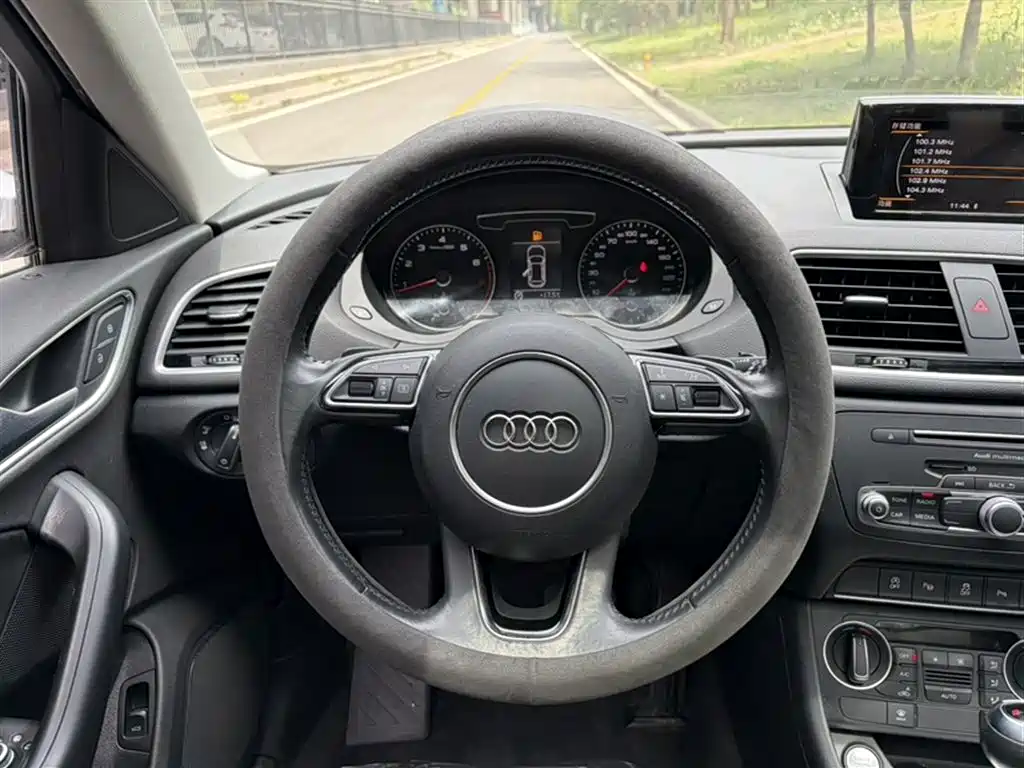 Audi Q3 2017 — фото 3