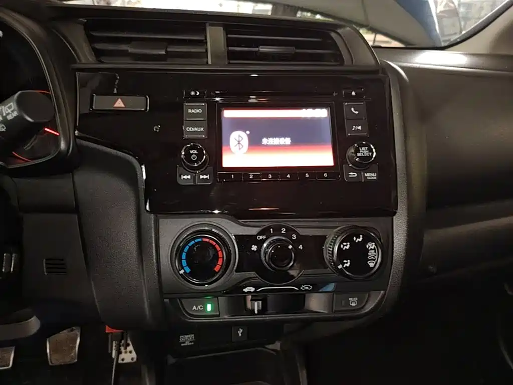 Honda Fit 2018 — фото 13
