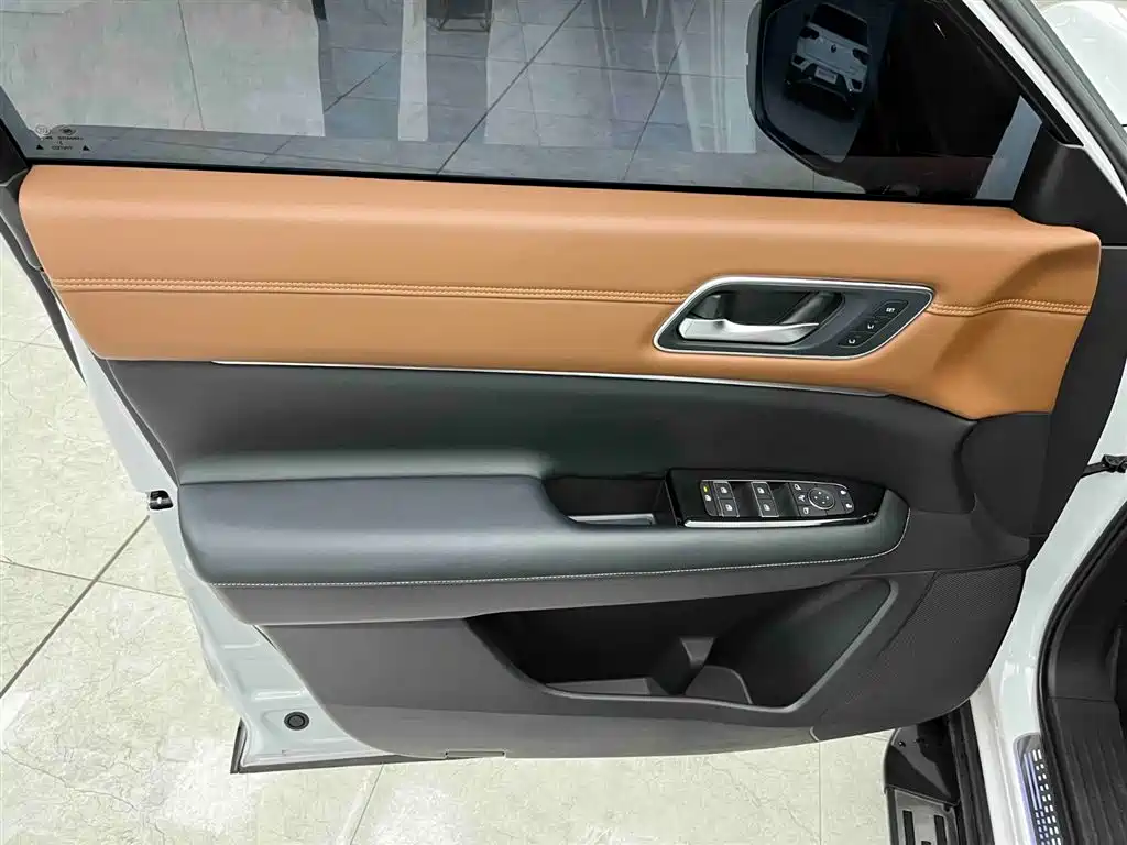 Nissan Teramont 2024 — фото 10