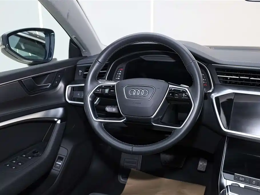Audi A7L 2024 — фото 14