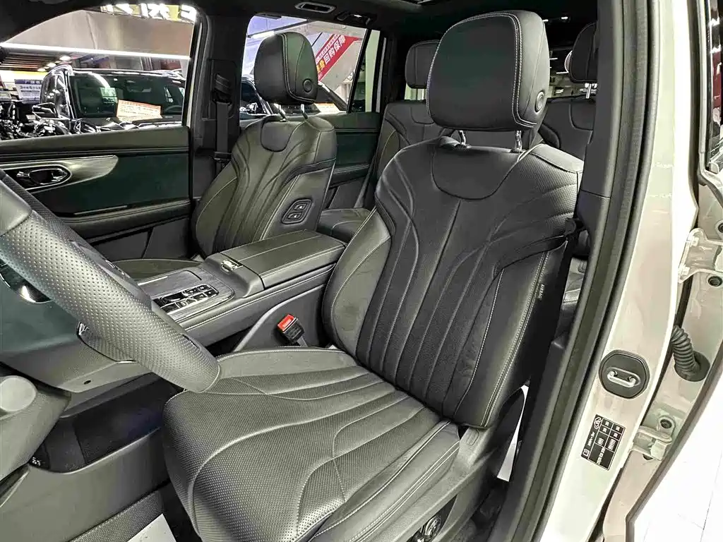 GAC Motor Trumpchi ES9 2025 — фото 31