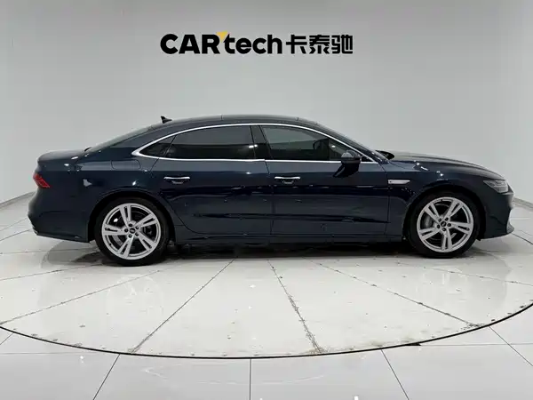 Audi A7L 2023