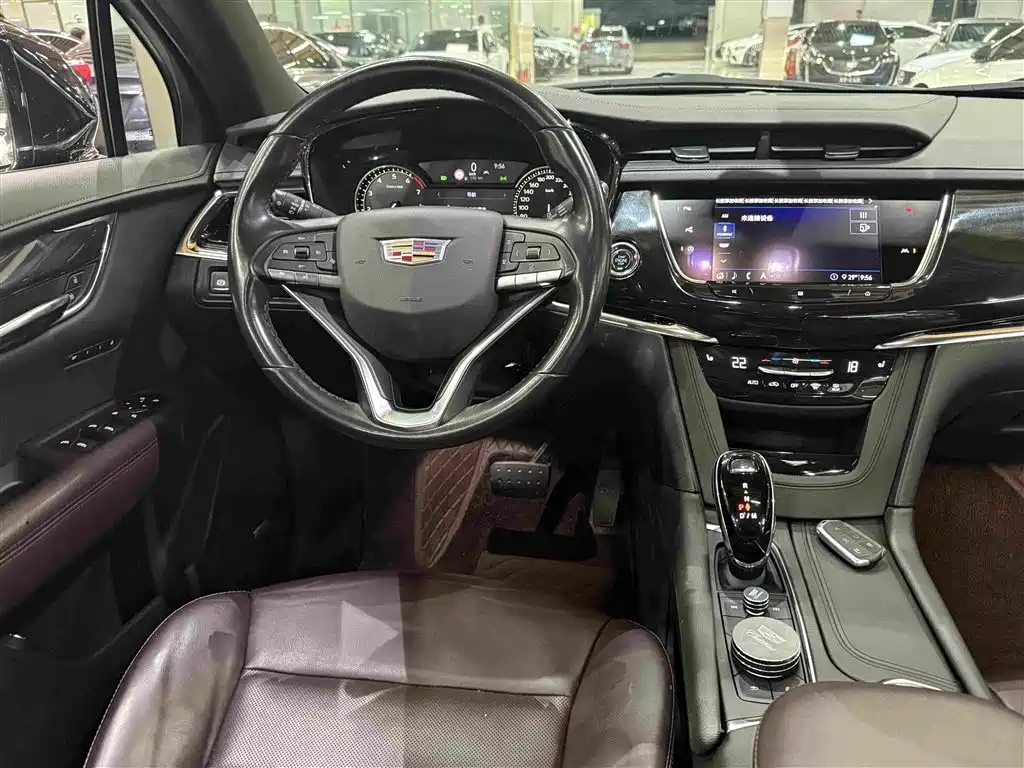 Cadillac XT6 2020 — фото 18