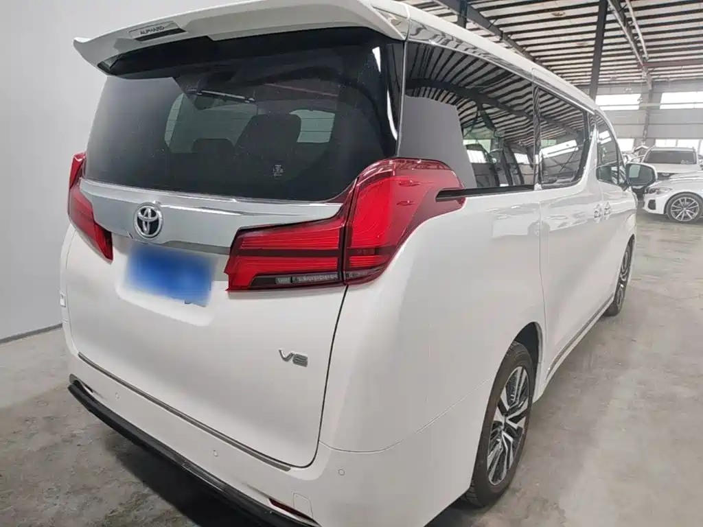 Toyota Alphard 2018