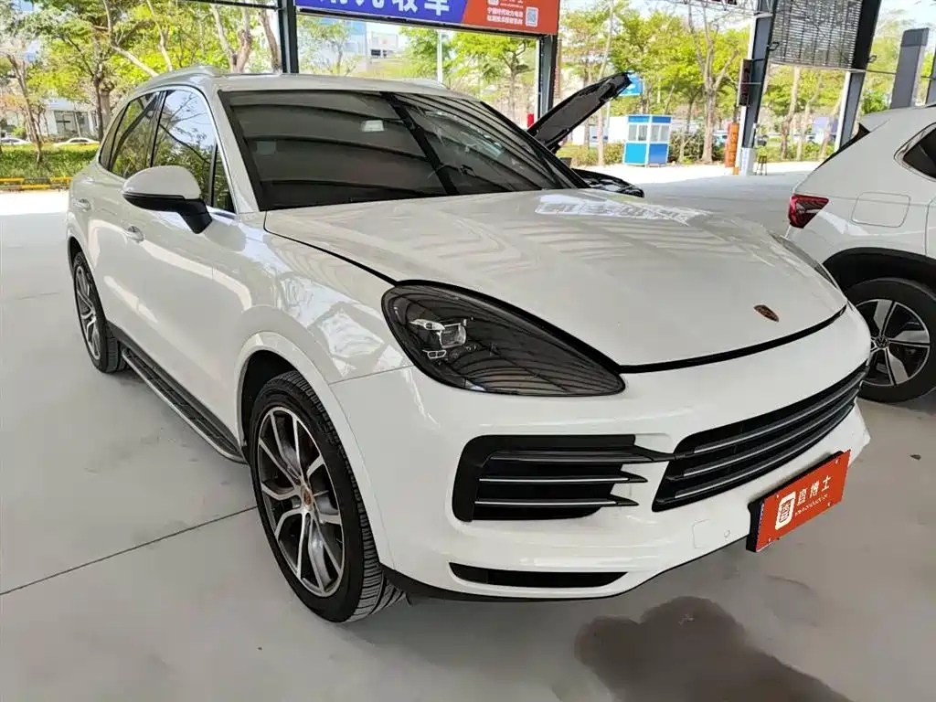 Porsche Cayenne 2019 — фото 3
