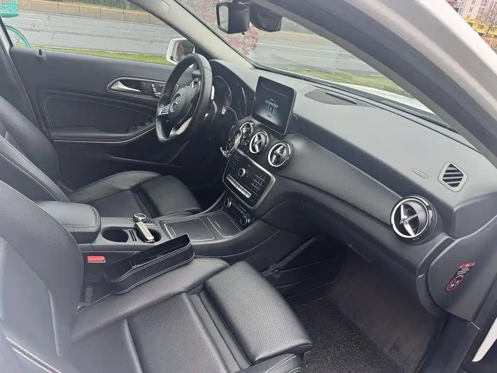 Mercedes-Benz GLA 2019 — фото 9