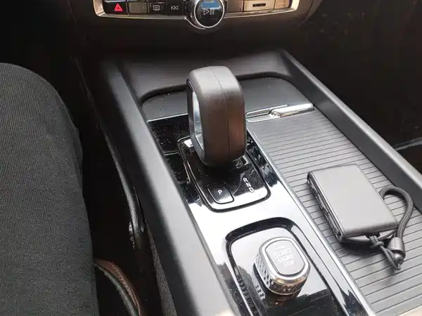 Volvo S60 2022