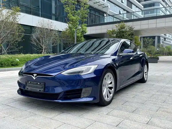 Tesla Model S 2017