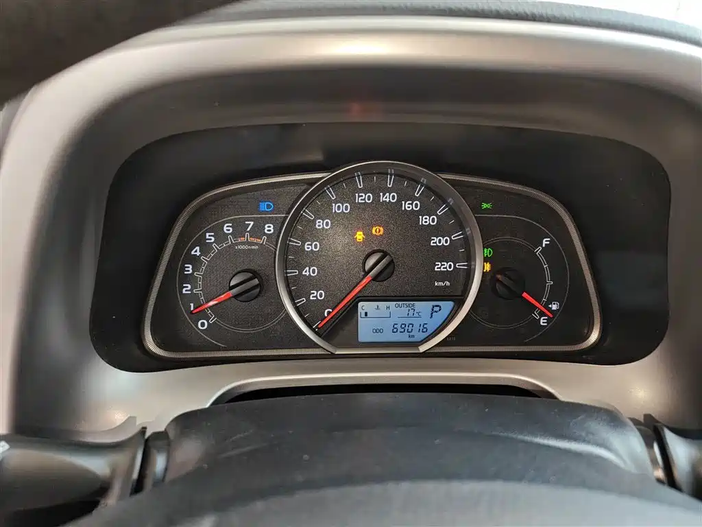 Toyota RAV4 2018 — фото 11
