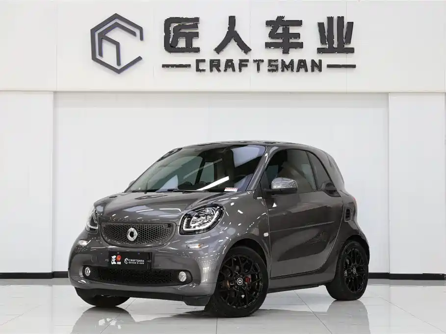 smart Fortwo 2018 — фото 1