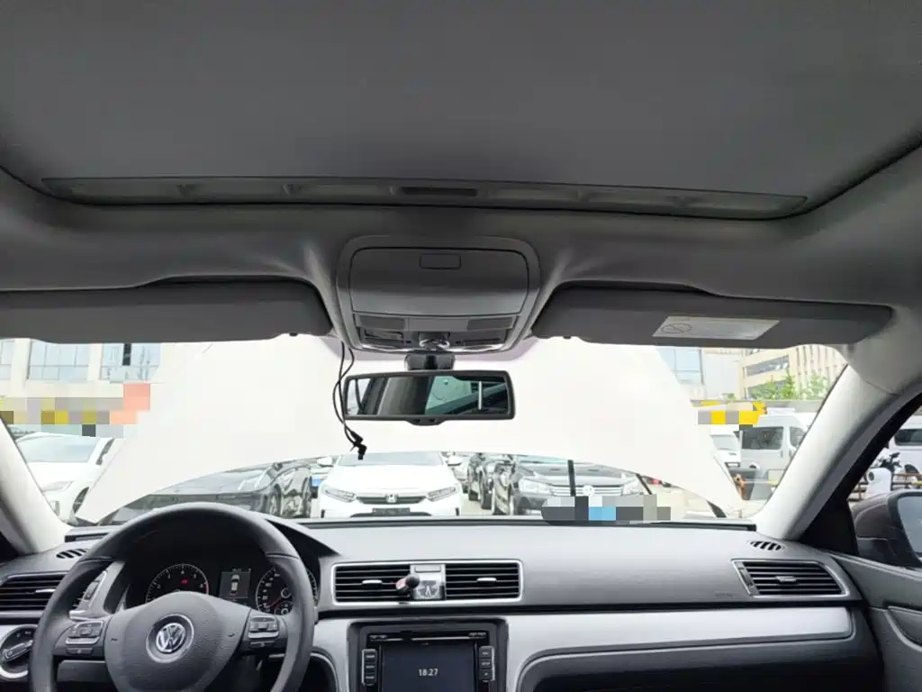 Volkswagen Passat 2015 — фото 18