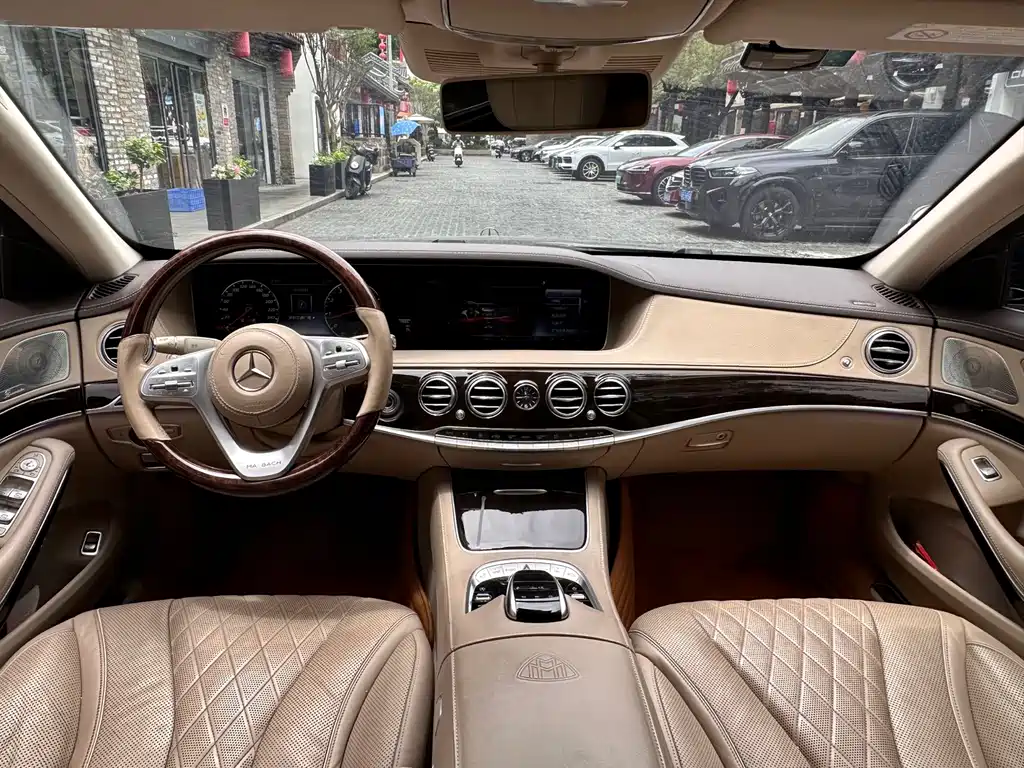 Mercedes-Benz Maybach S-Class 2018 — фото 9