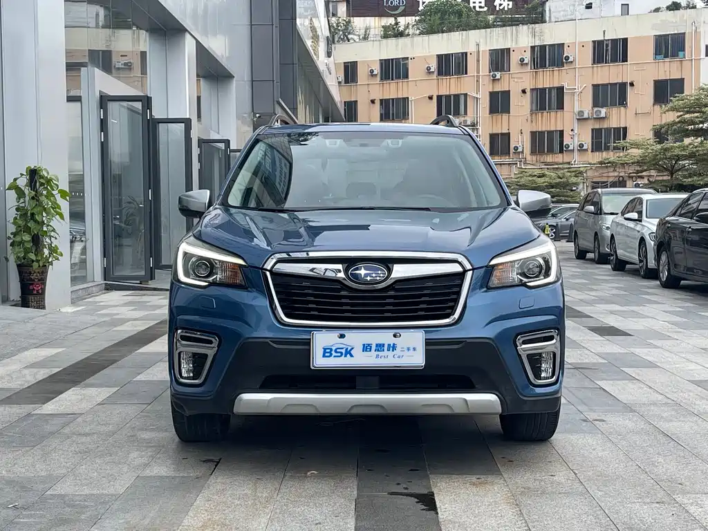 Subaru Forester 2020 — фото 2