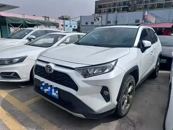 Toyota RAV4 2023