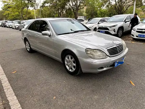 Mercedes-Benz S-Class 2004