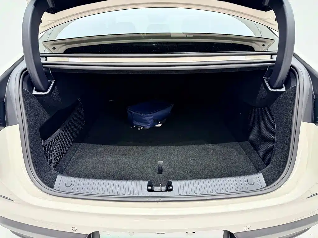 BYD Seal 07 DM-i 2025 — фото 26