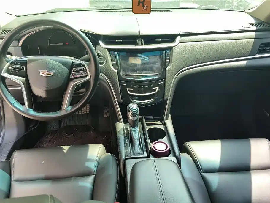 Cadillac XTS 2019 — фото 12