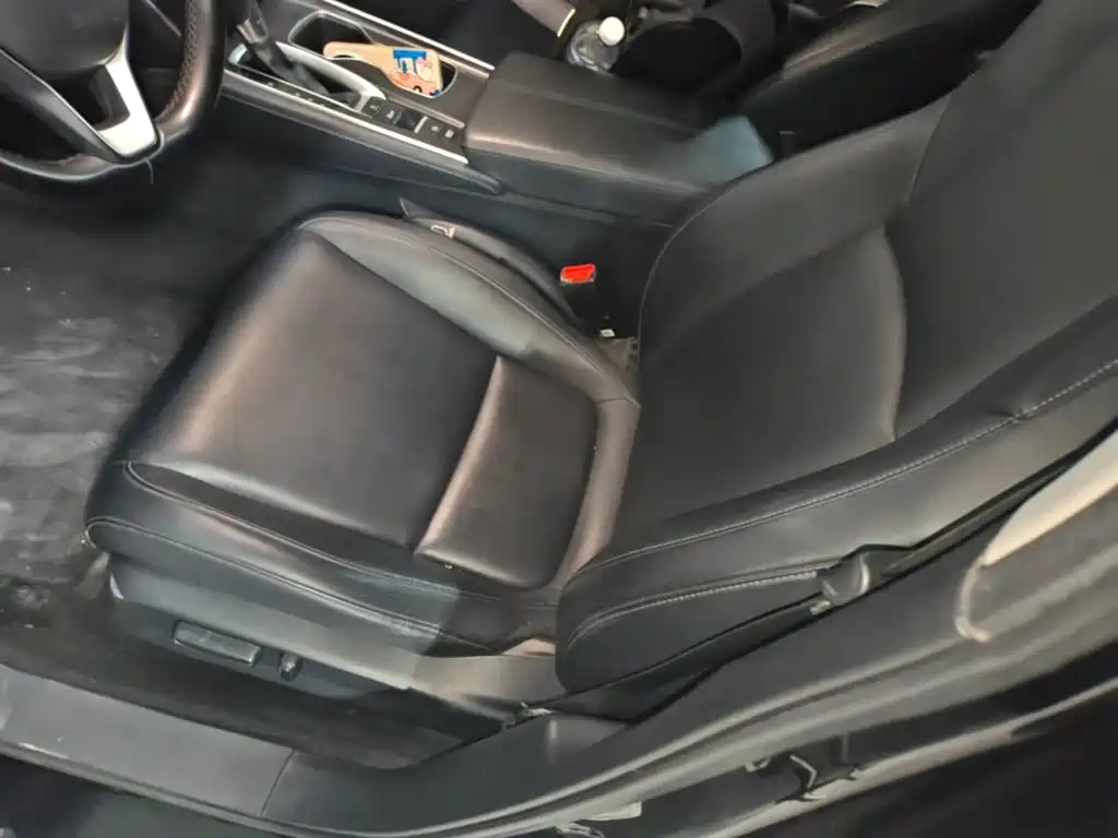 Honda Accord 2022 — фото 15