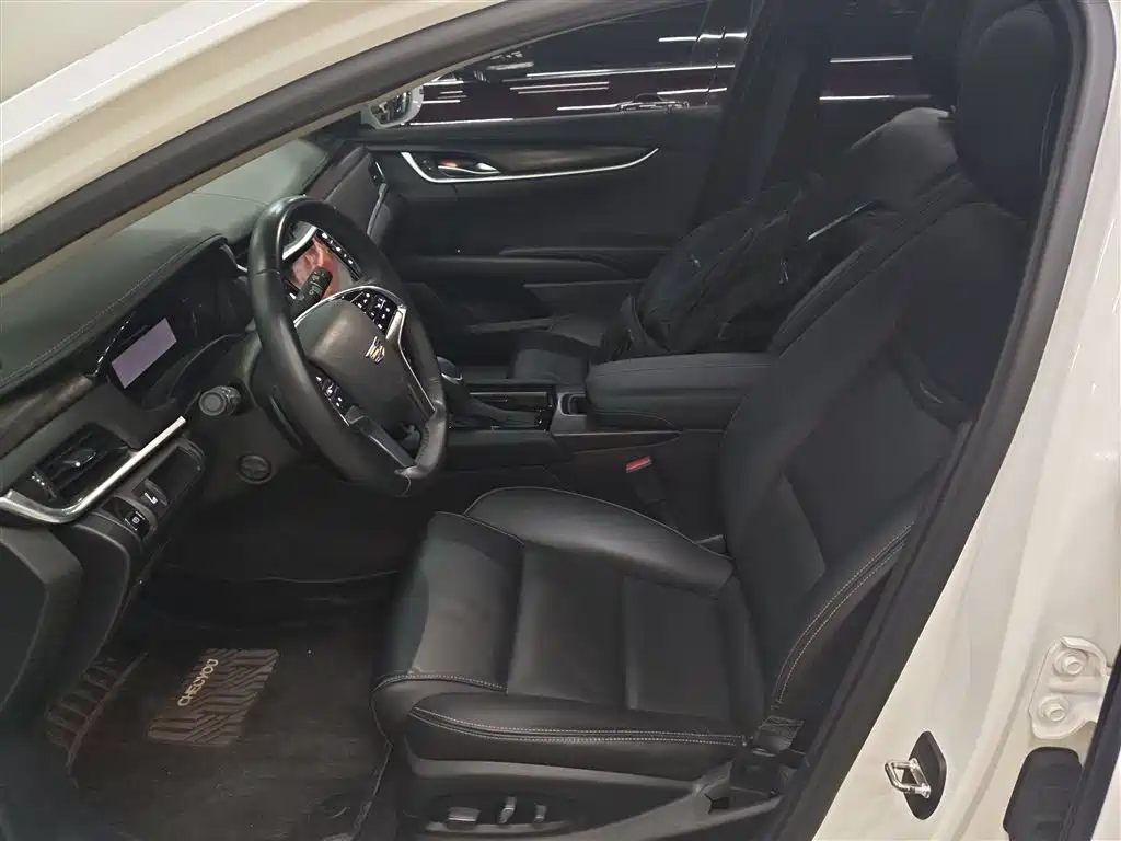 Cadillac XTS 2019 — фото 15