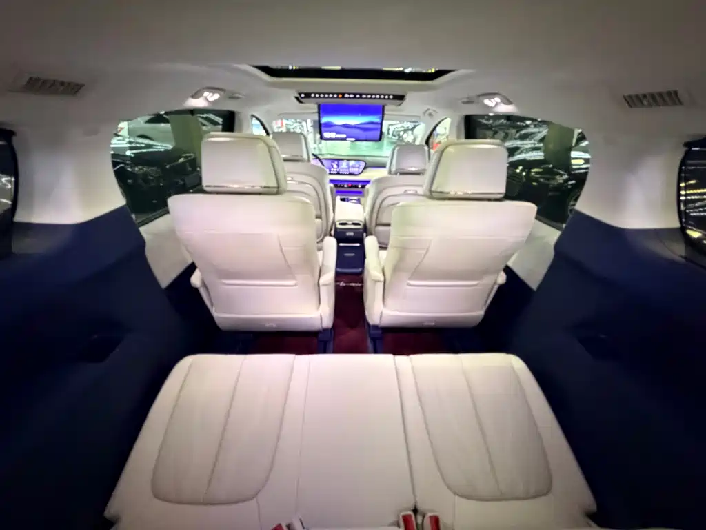 Buick GL8 New Energy 2024 — фото 15