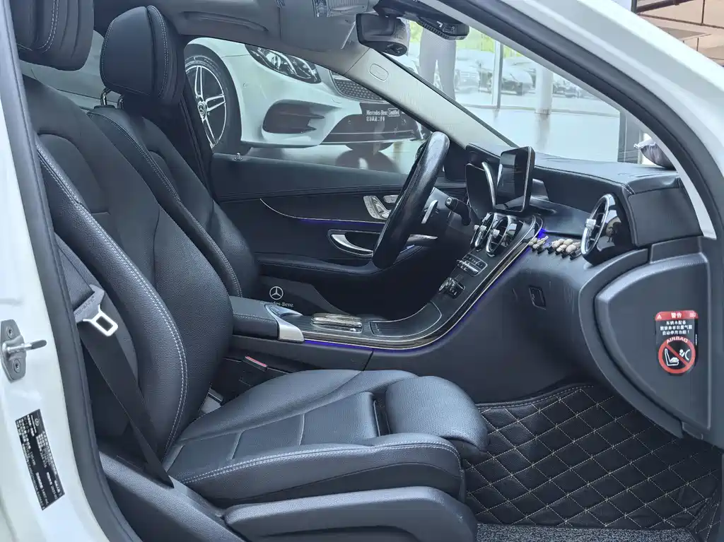 Mercedes-Benz C-Class 2020 — фото 13