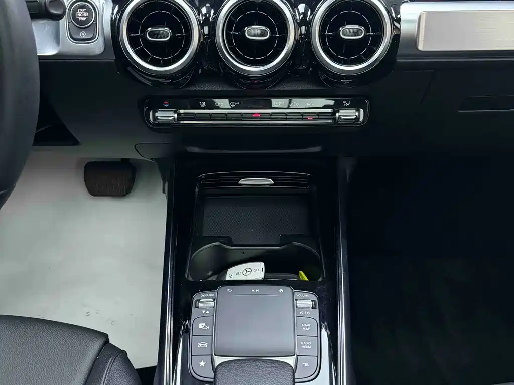 Mercedes-Benz GLB 2020 — фото 15