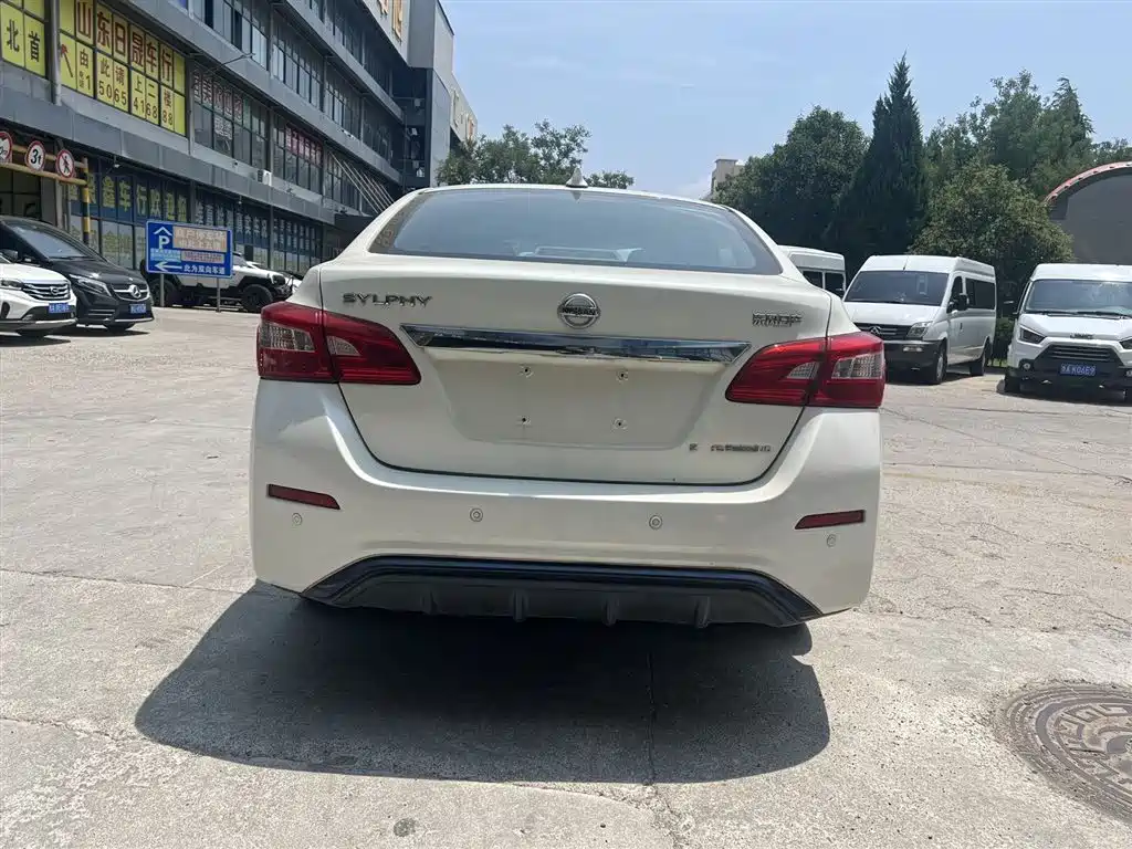 Nissan Sylphy Pure Electric 2018 — фото 8