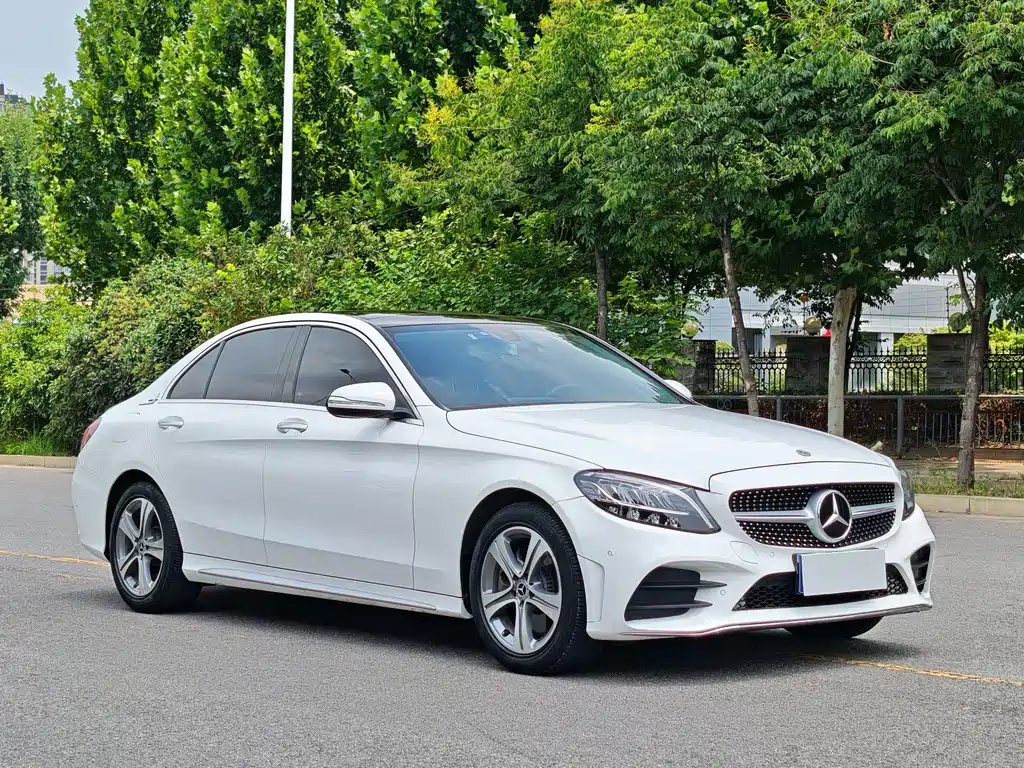 Mercedes-Benz C-Class 2019 — фото 3