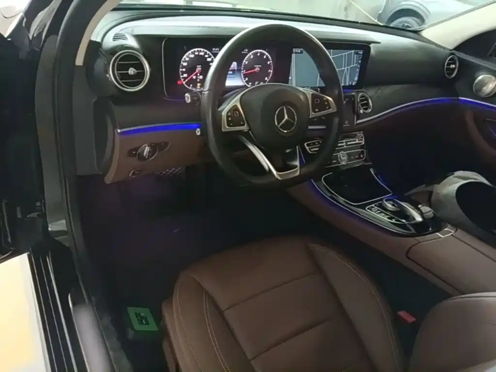 Mercedes-Benz E-Class 2016 — фото 10