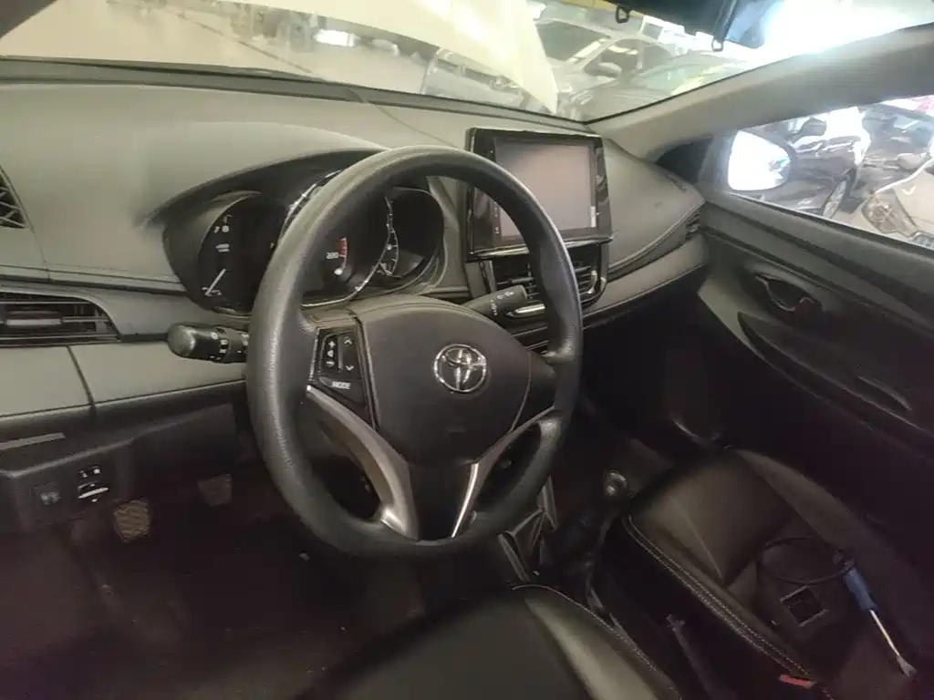 Toyota Vios 2022 — фото 11