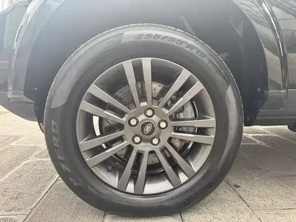 Land Rover Discovery 2016