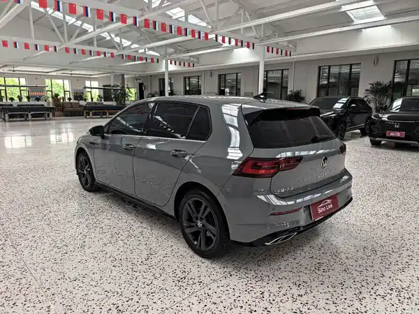 Volkswagen Golf 2023